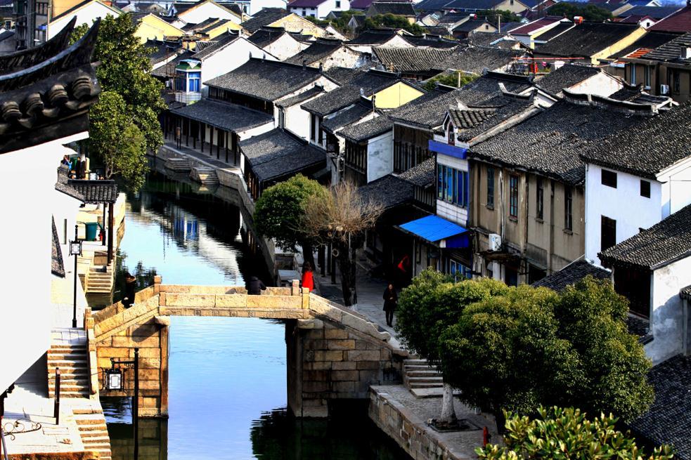 《狗剩快跑》央八首播，收视大爆！河南味道，这次不是抗日神剧